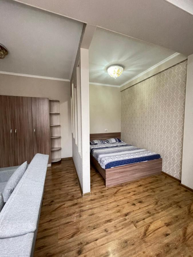 Rent Home Kg На Манаса Боконбаева Bishkek Exterior foto